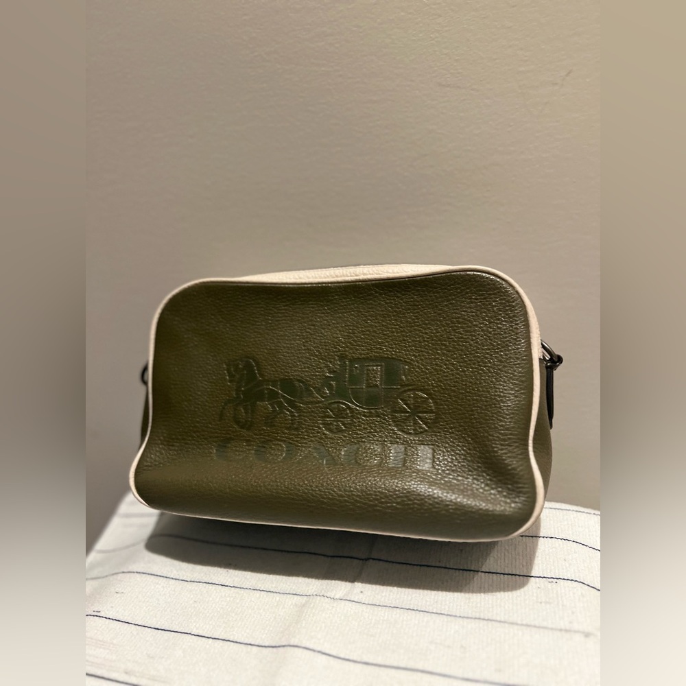 Coach Olive Green Camera Bag - Picture 2 of 12